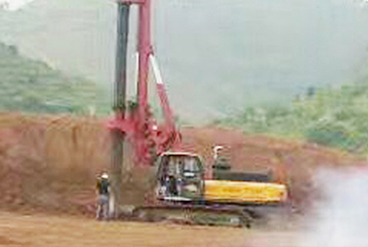 DR-150旋挖钻机开工钻钱
